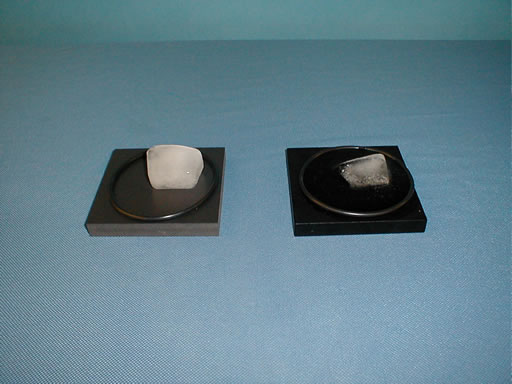 Experiment on 2 ice blocks on which ice will melt faster due to its conductivity